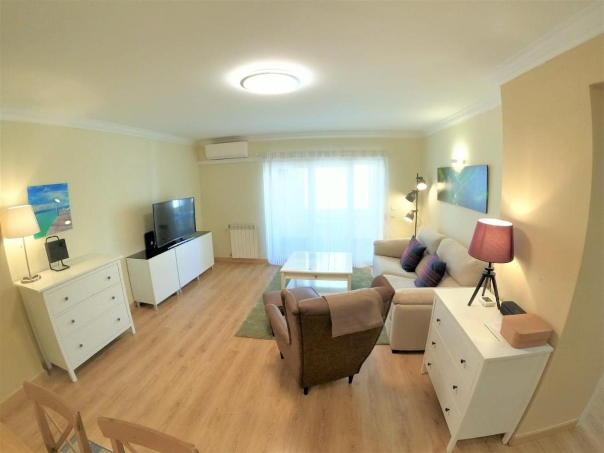 Carnaxide Modern T1 Apartment W Balcony In Carnaxide Oeiras Lisbon Exteriör bild