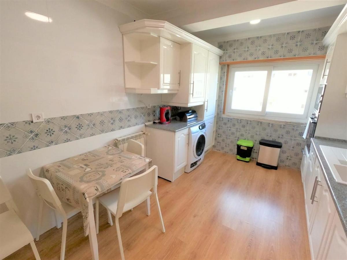 Carnaxide Modern T1 Apartment W Balcony In Carnaxide Oeiras Lisbon Exteriör bild